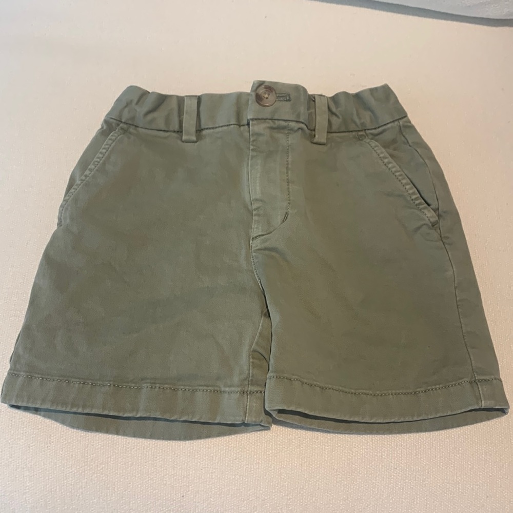 Vineyard Vines chino short 3T